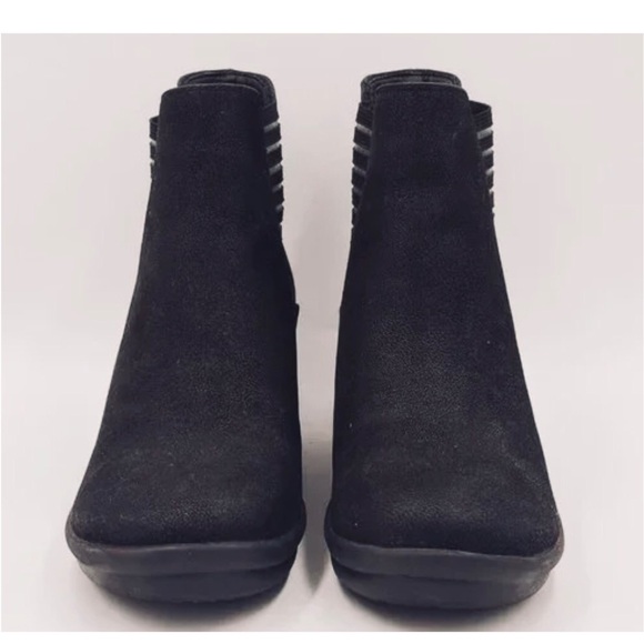 SOLD ‼️‼️Skechers black  ankle booties - Picture 6 of 12